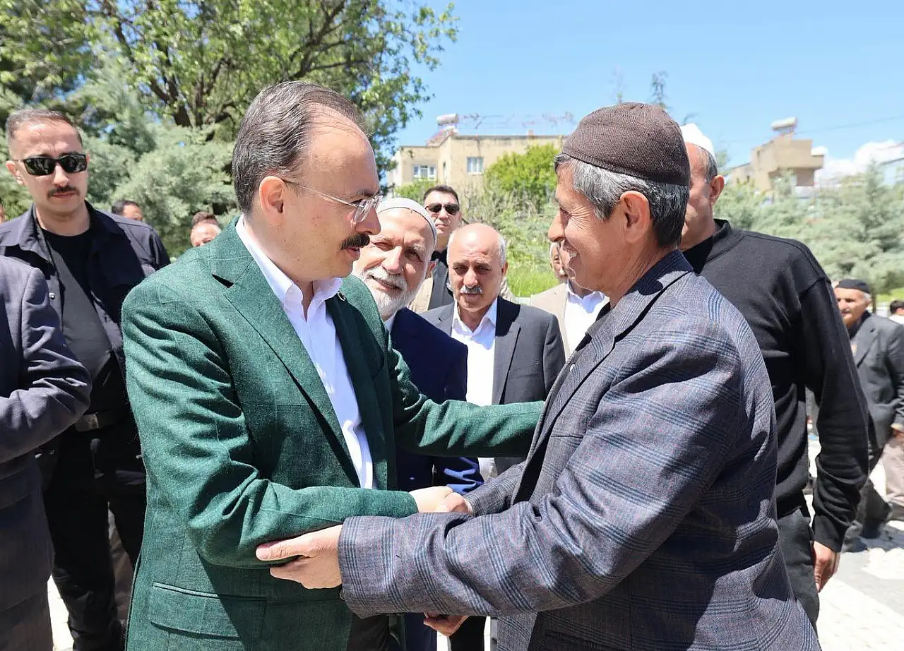 Siirt'in Manevi Rehberlerinden Şeyh Muhammed Kazım Hazretleri Dualarla Anıldı