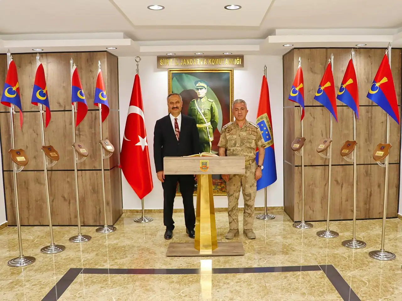 Anayasa Mahkemesi Üyesi Akçil'den Siirt İl Jandarma Komutanı Özmen'e Ziyaret
