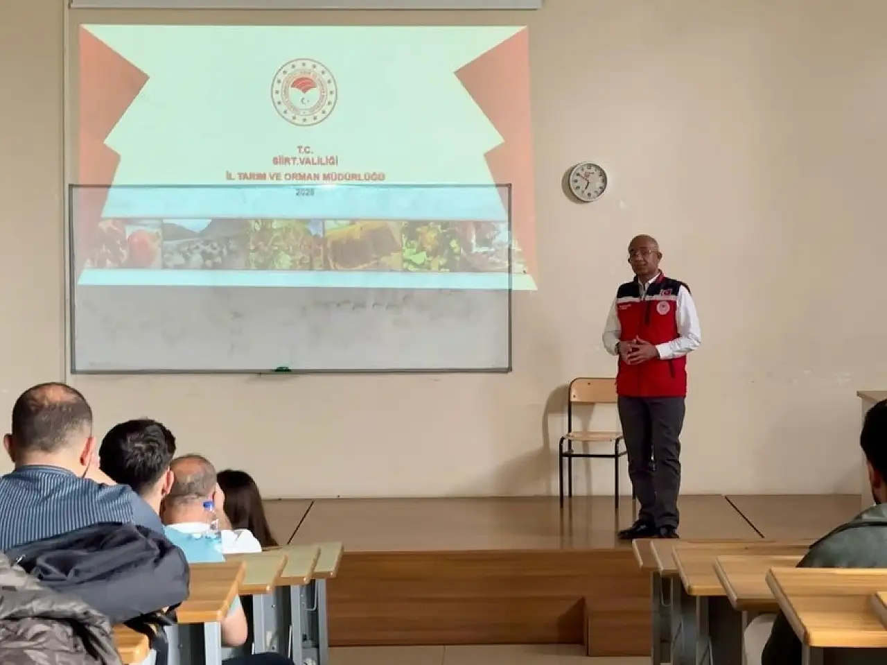 Siirt'te Ziraat Fakültesi Öğrencilerine Kariyer Sunumu Yapıldı