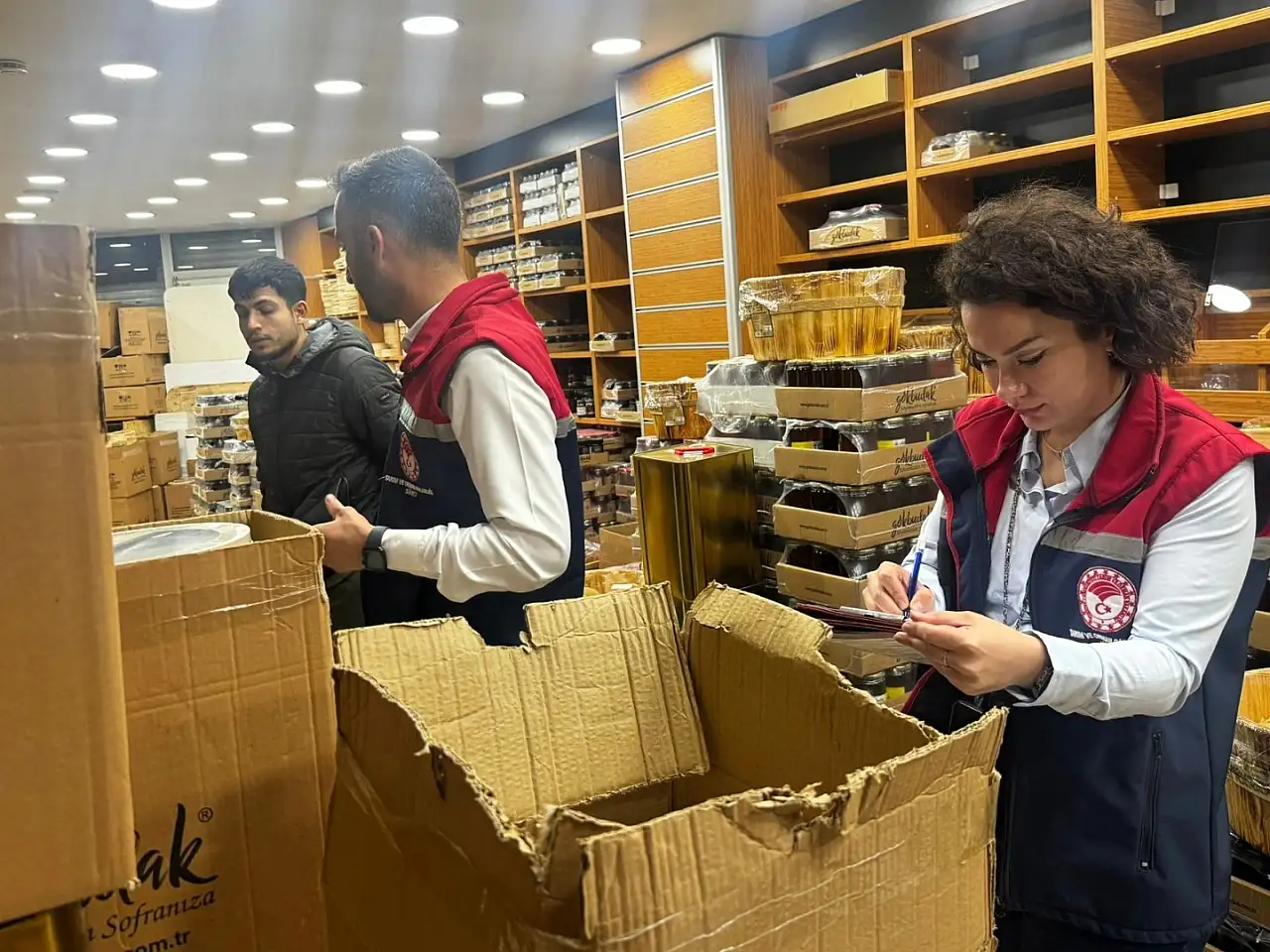 Pervari Balı Adını Kullanan İşletmelere Denetim: İstanbul'da Kontroller Sürüyor