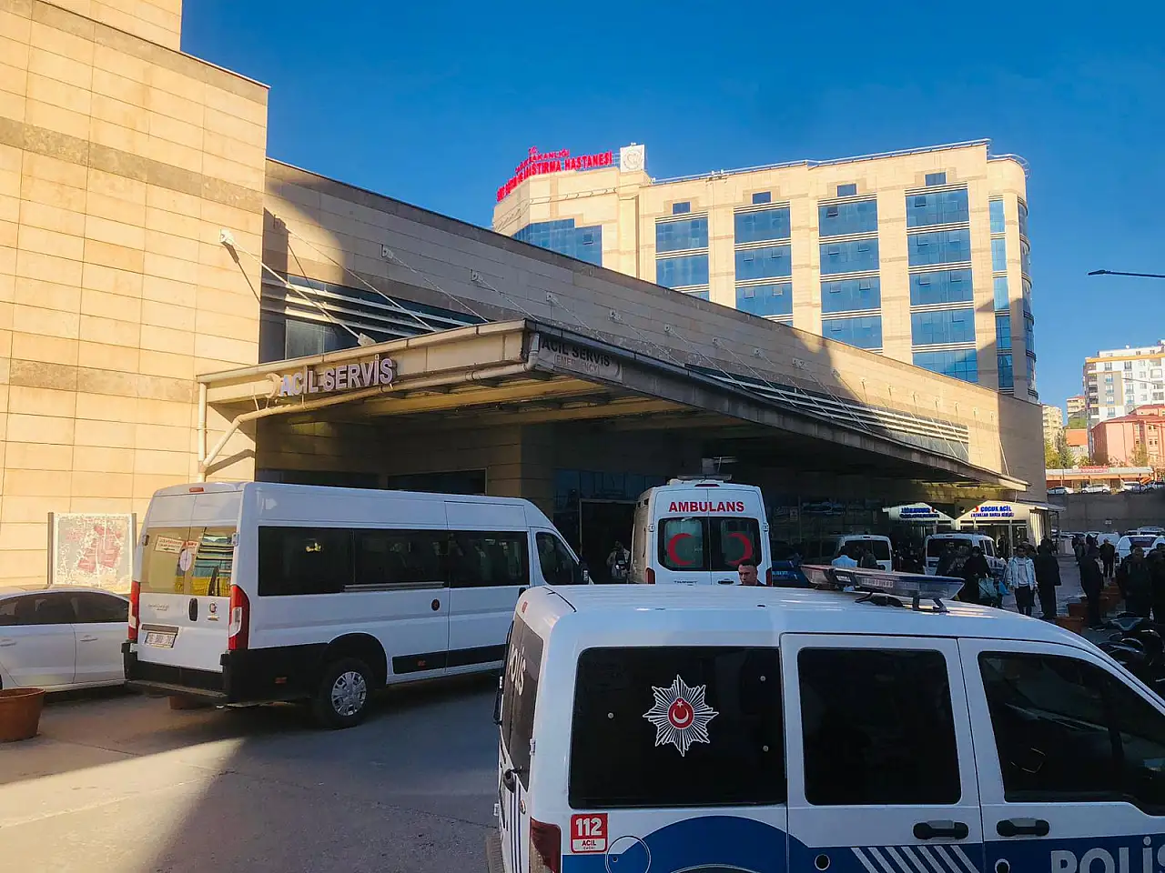 Siirt'te Tillo Caddesi'nde Minik Çocuğa Araç Çarptı: Durumu Kritik