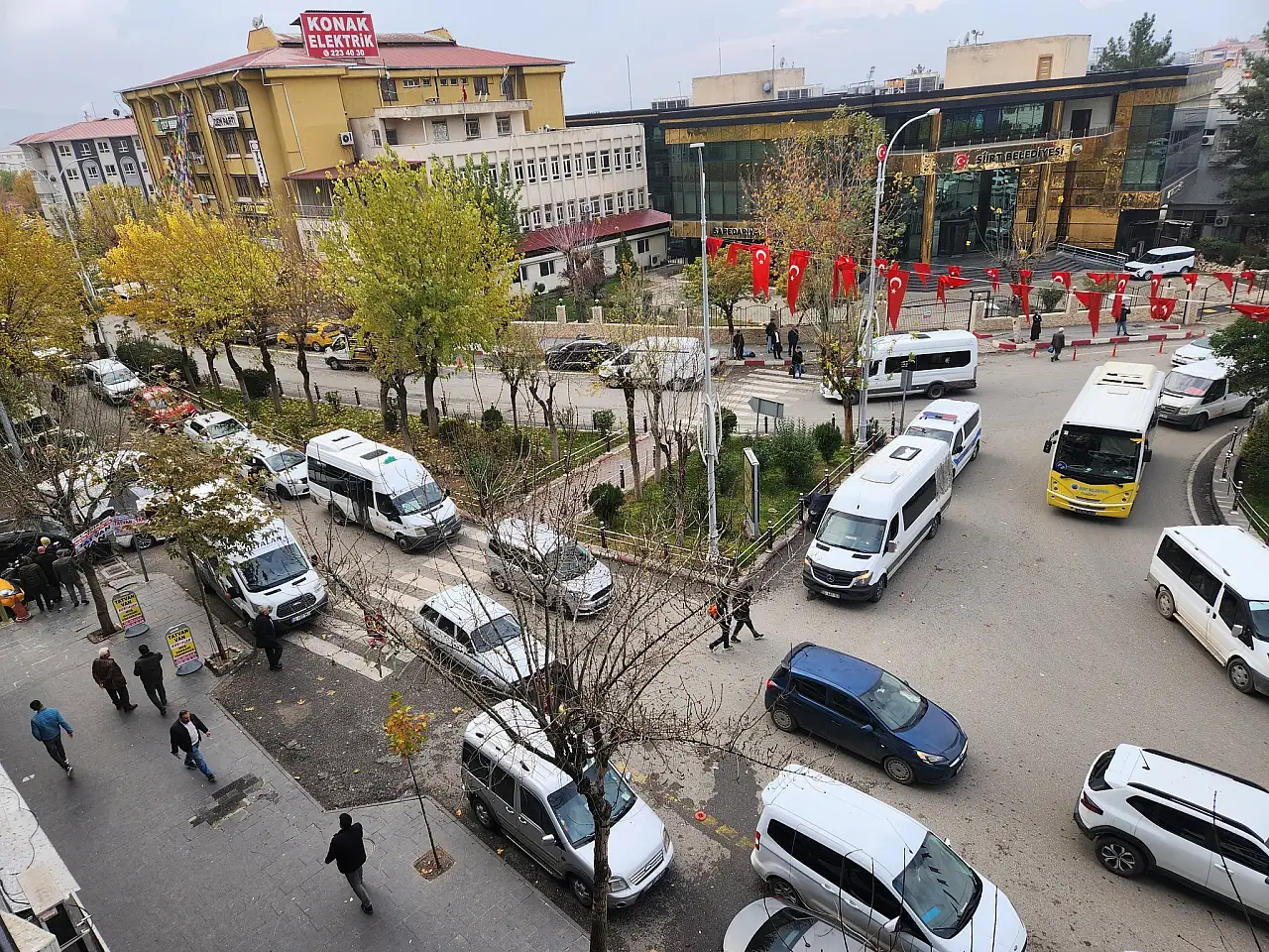 Hür Dava Partisi Siirt il başkanından trafik ve çevre yolu tepkisi