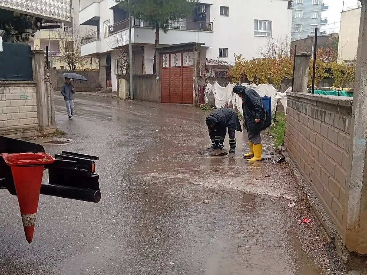 Meteoroloji Uyardı, Siirt'te Yağmur Hayatı Olumsuz Etkiledi