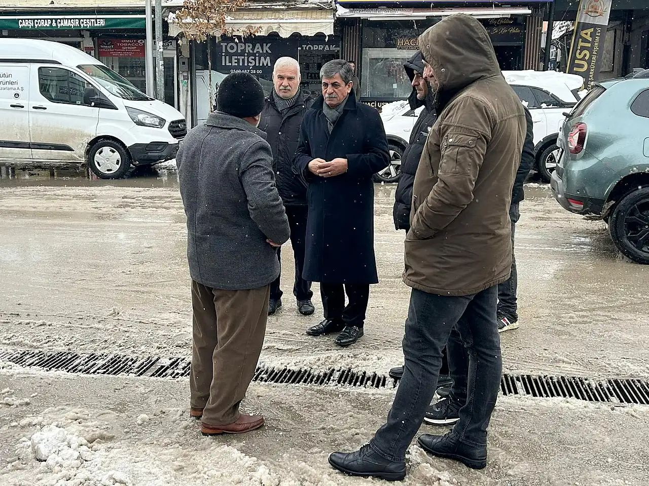 Kurtalan Merkezde Kar Temizleme Çalışmaları Sürüyor