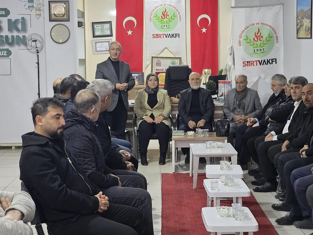 Siirt Vakfı, Siirt'in gelişimi için mahalle ve köy muhtarlarıyla bir araya geldi