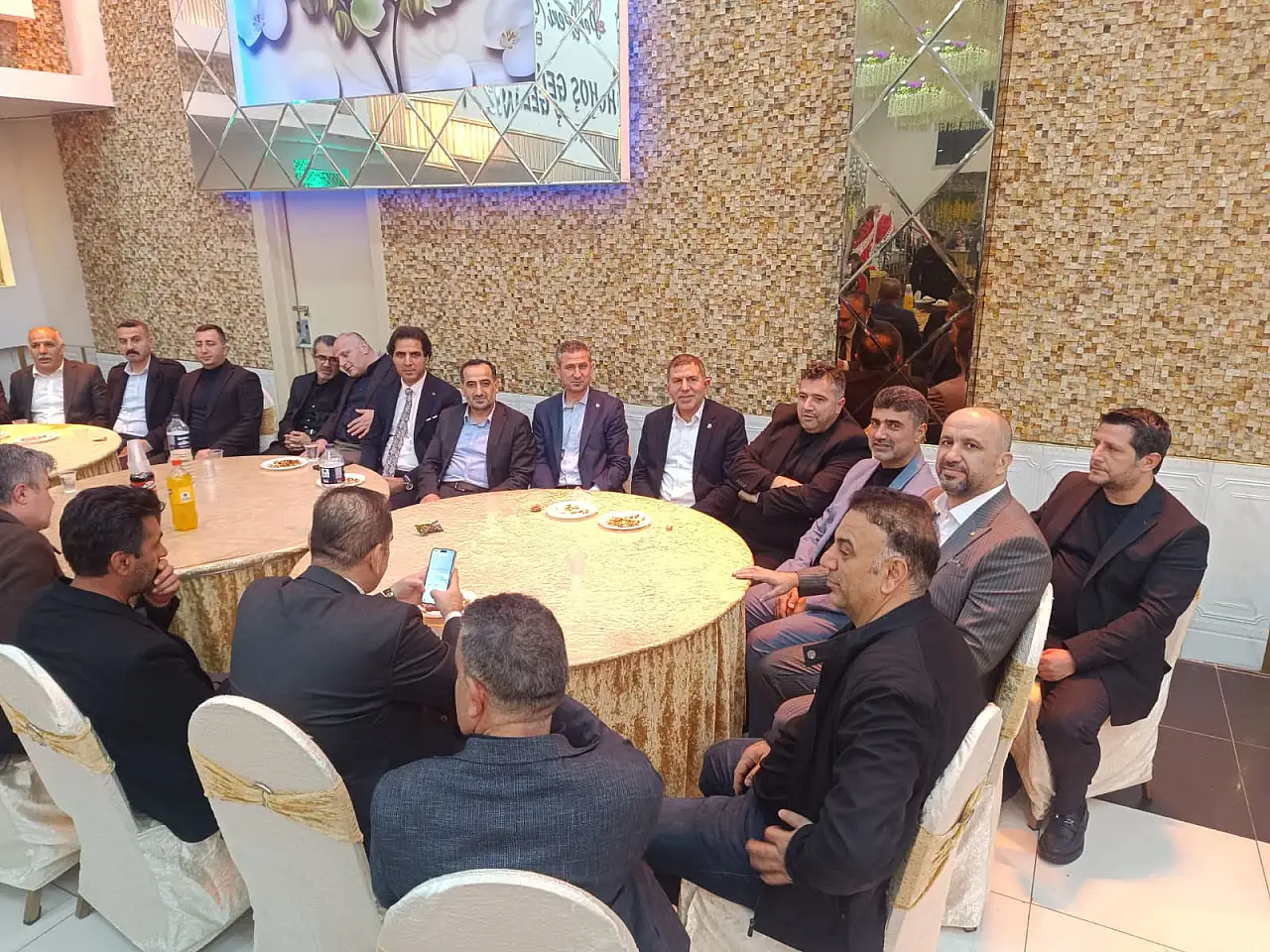 Şeker ve Kulaman Ailelerinin Mutlu Günü