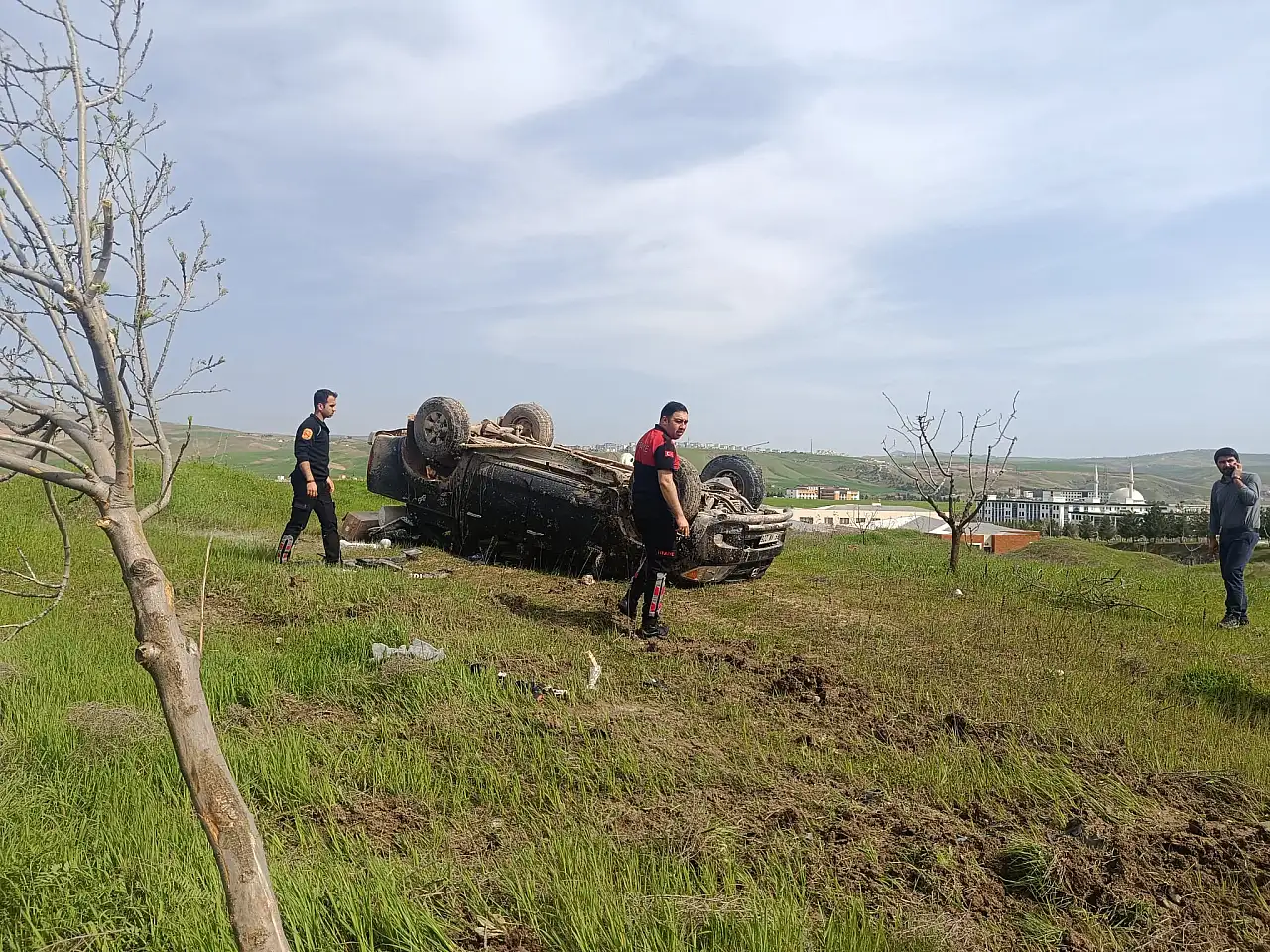 Siirt Üniversitesi Kezer Yerleşkesi'nde kaza: Araç takla attı, 1 kişi yaralandı