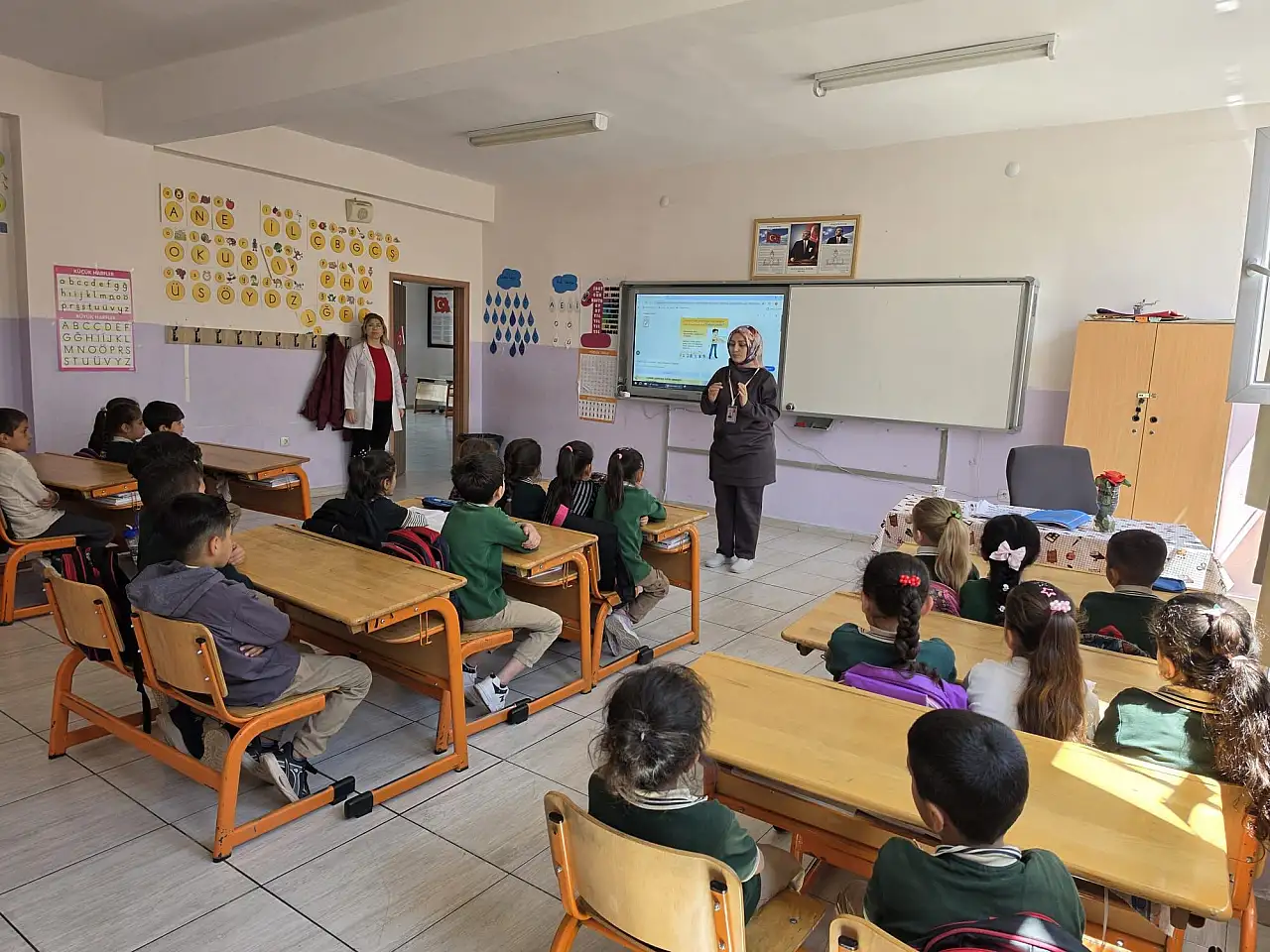 Siirt'te Okullarda Öğrencilere Kene Vakalarına Karşı Uyarıda Bulunuldu