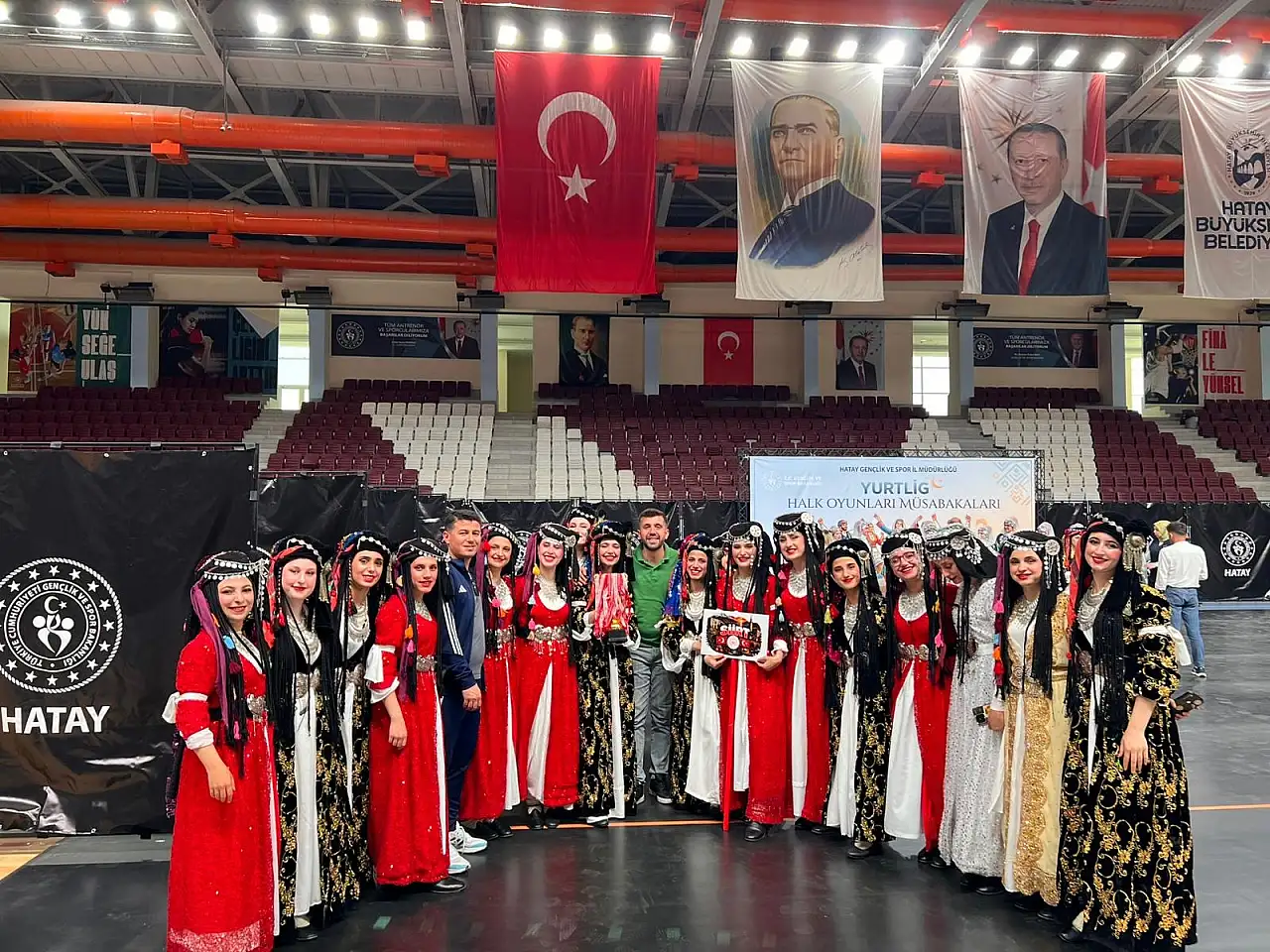 Siirtli Gençlerin Zaferi: YURTLİG Halk Oyunları Türkiye Şampiyonluğu Siirt'in Oldu