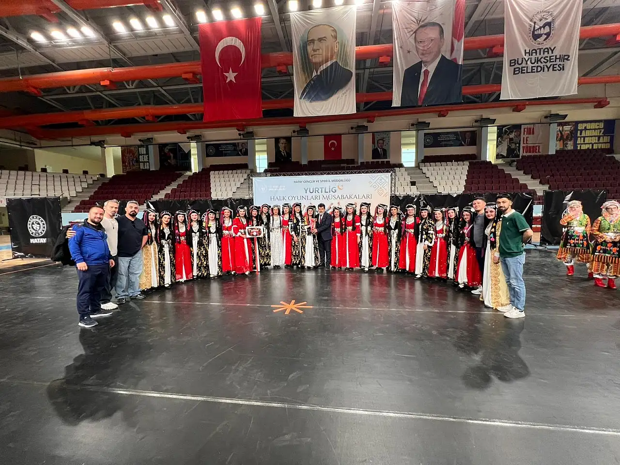 Siirtli Gençlerin Zaferi: YURTLİG Halk Oyunları Türkiye Şampiyonluğu Siirt'in Oldu