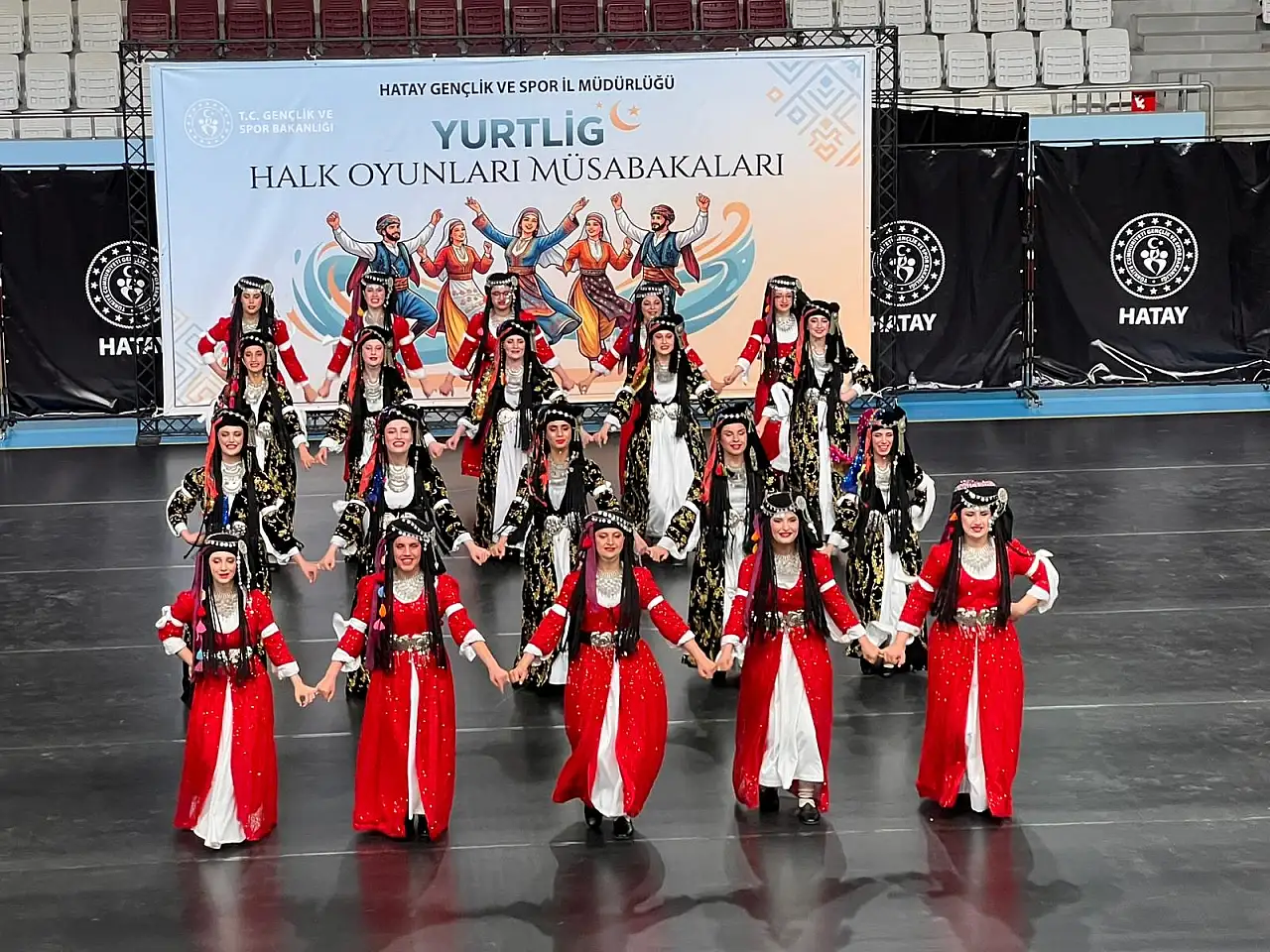 Siirtli Gençlerin Zaferi: YURTLİG Halk Oyunları Türkiye Şampiyonluğu Siirt'in Oldu