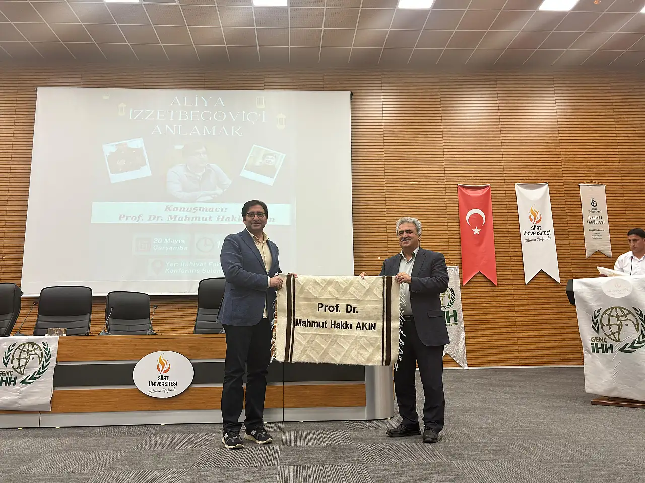 Bosna Hersek'in Lideri Aliya İzzetbegoviç Siirt'te Düzenlenen Programla Anıldı