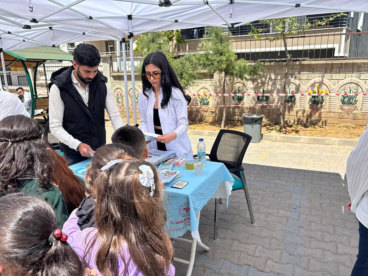 Eruh'ta Öğrencilere Sağlıklı Yaşam ve Afet Bilinci Eğitimi