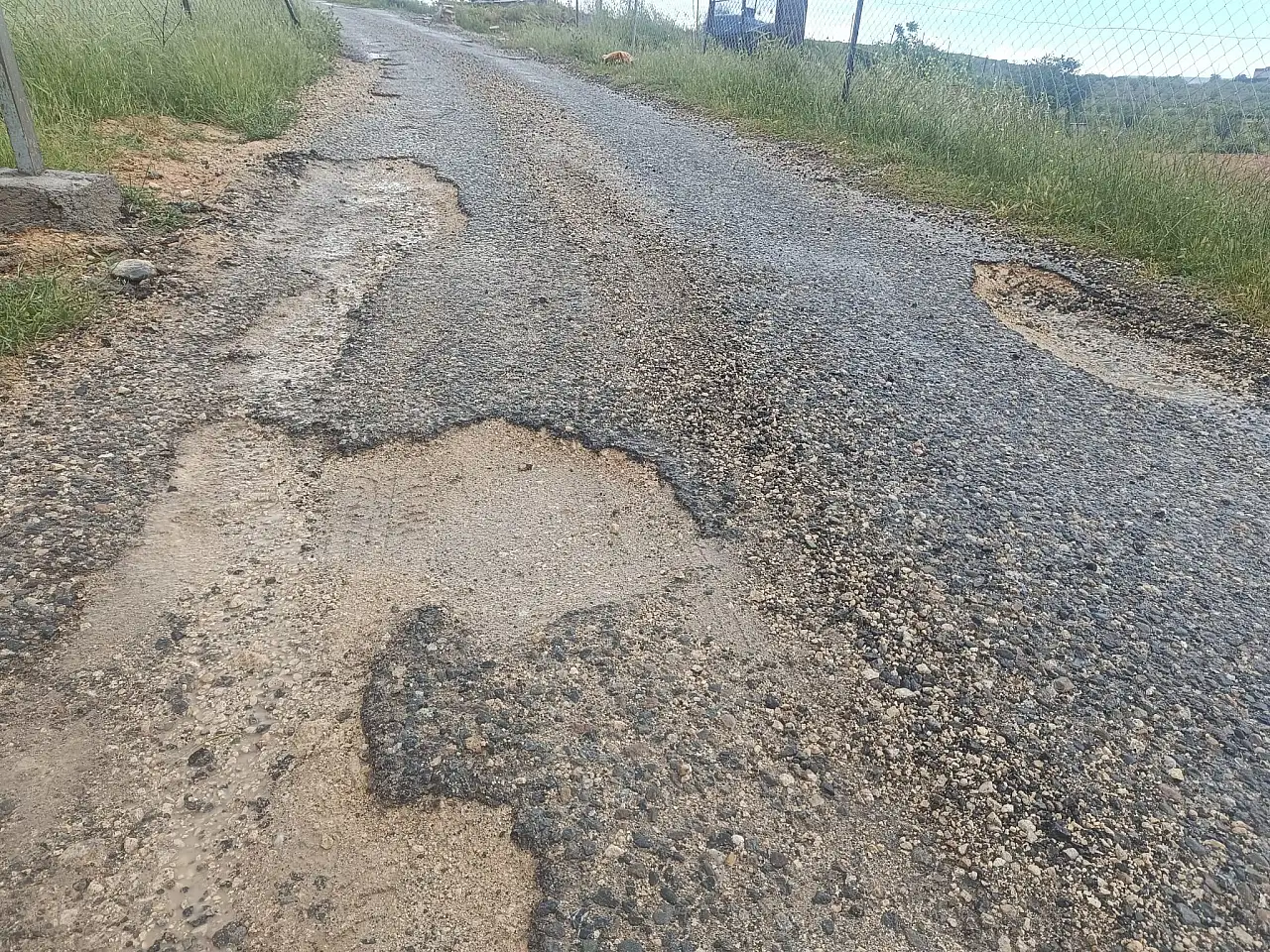 Siirt Delikli Taş (Rasıl Hacar) Yolunda Bozulmalar: Vatandaşlardan Düzenleme Talebi