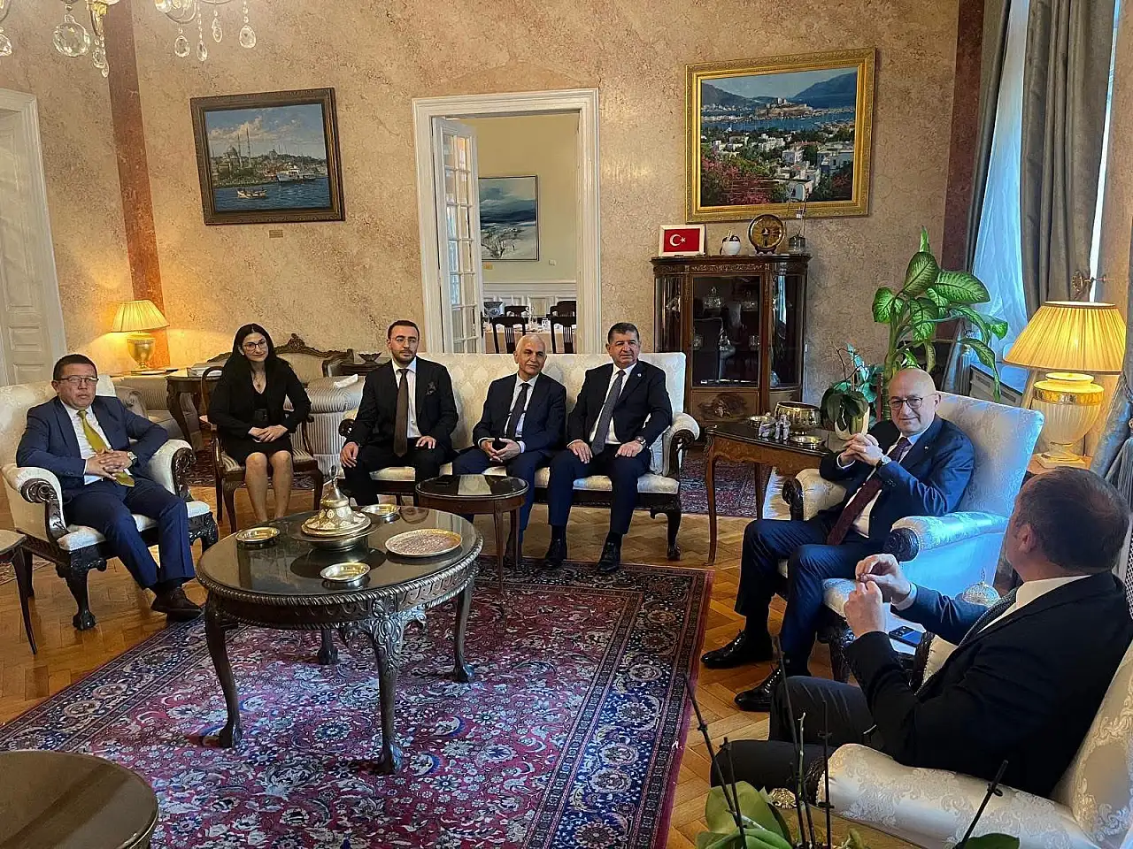 Siirt Mlletvekili Mervan Gül Romanya'da Temaslarda Bulundu