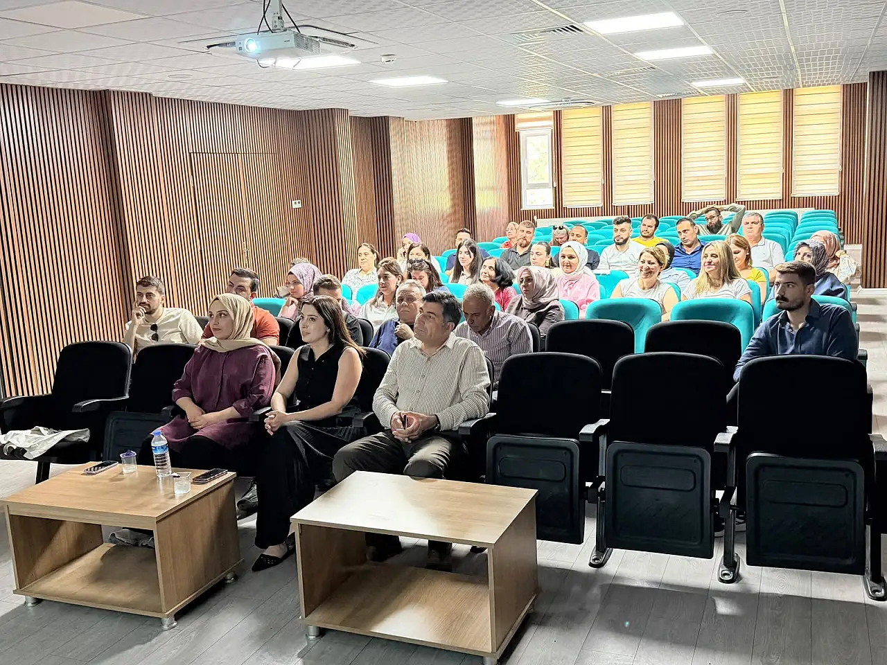 Siirt'te 'Sağlıklı Hayat Saatleri' Semineri Düzenlendi