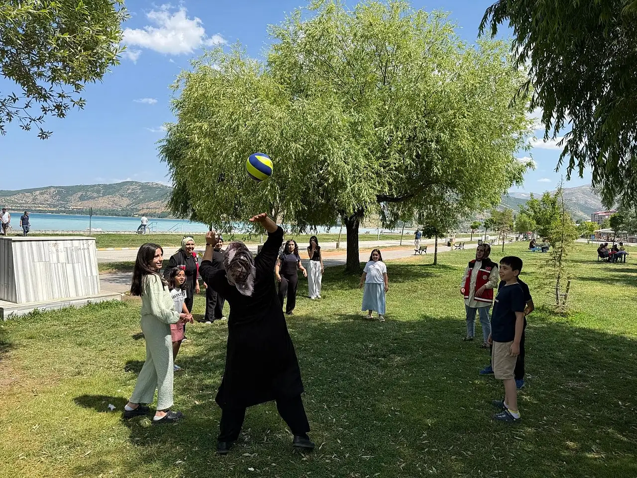 Siirt Aile ve Sosyal Hizmetler'den Çocuklara Tatvan Gezisi