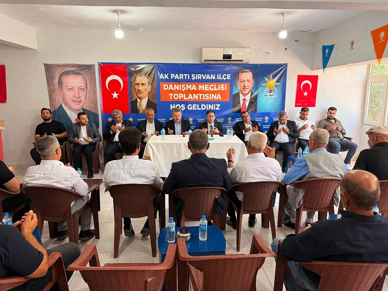 Eyüp Eroğlu ve Abdulhakim Gider Şirvan'da Teşkilatla Buluştu