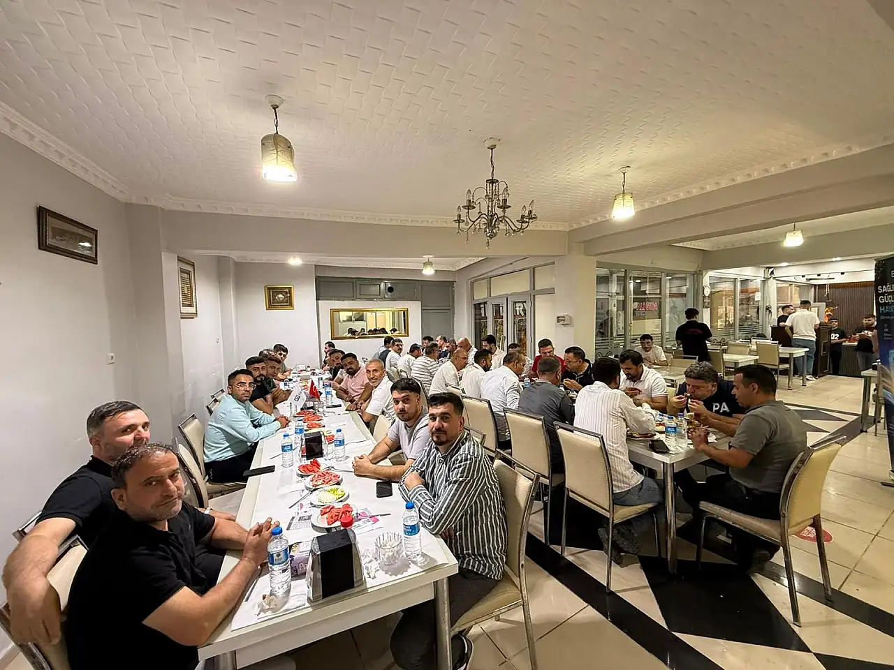 Doğu ve Güneydoğu Eczane Teknisyenleri Siirt'te Buluştu
