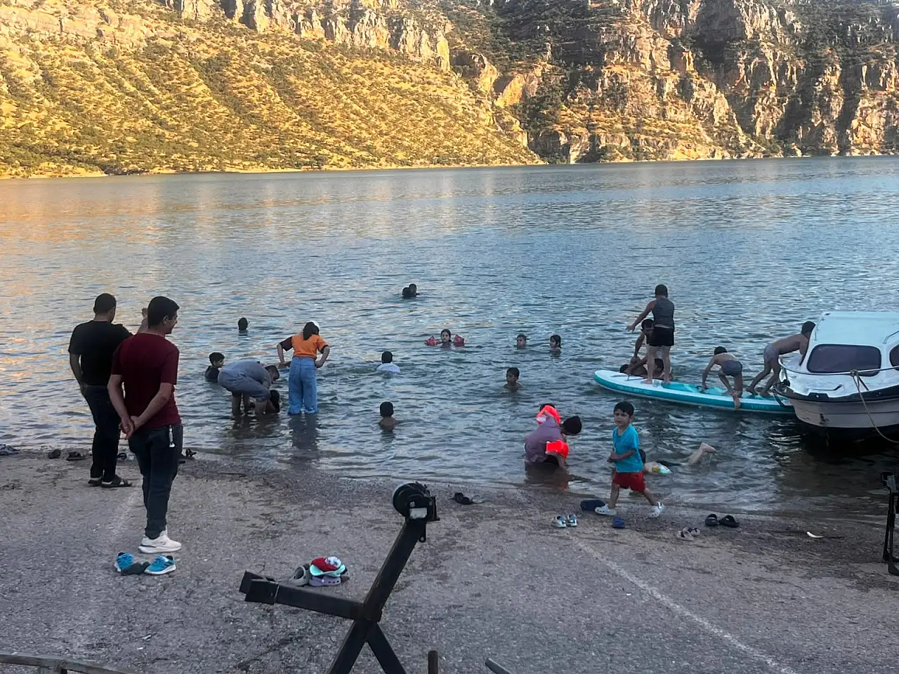 Binlerce Kişi Geliyor, Hizmet Yok: Siirt Botan Vadisi'nin Kaderi Ne Olacak?