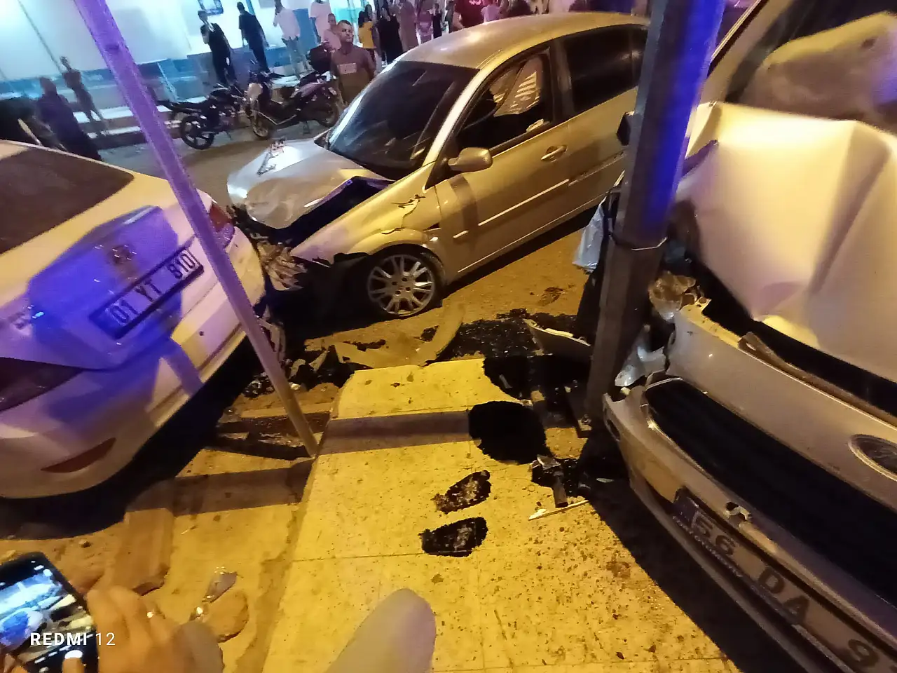 Siirt'te Zincirleme Kaza Sonrası Kavga: Polis Güçlükle Ayırdı