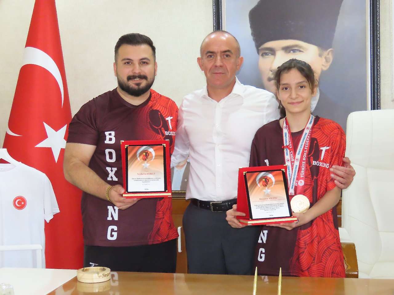 Gökçebağ Belediye Başkanı Çiçek'ten Şampiyon Hiranur Yıldız'a Tebrik