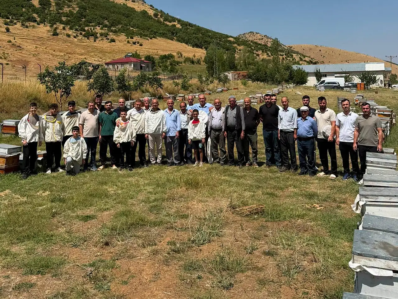 Bal Hasadı Başlıyor: Siirtli Arıcıların Sahadaki Durumu Yerinde Görüldü