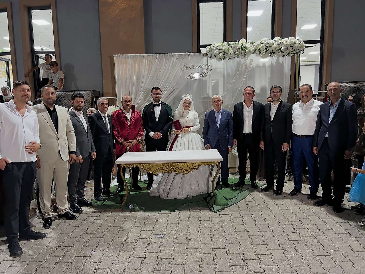 Siirt Eruh'ta Teğin Ailesinin Mutlu Günü: Genç Çiftin Nikâhına Protokol Şahitlik Etti