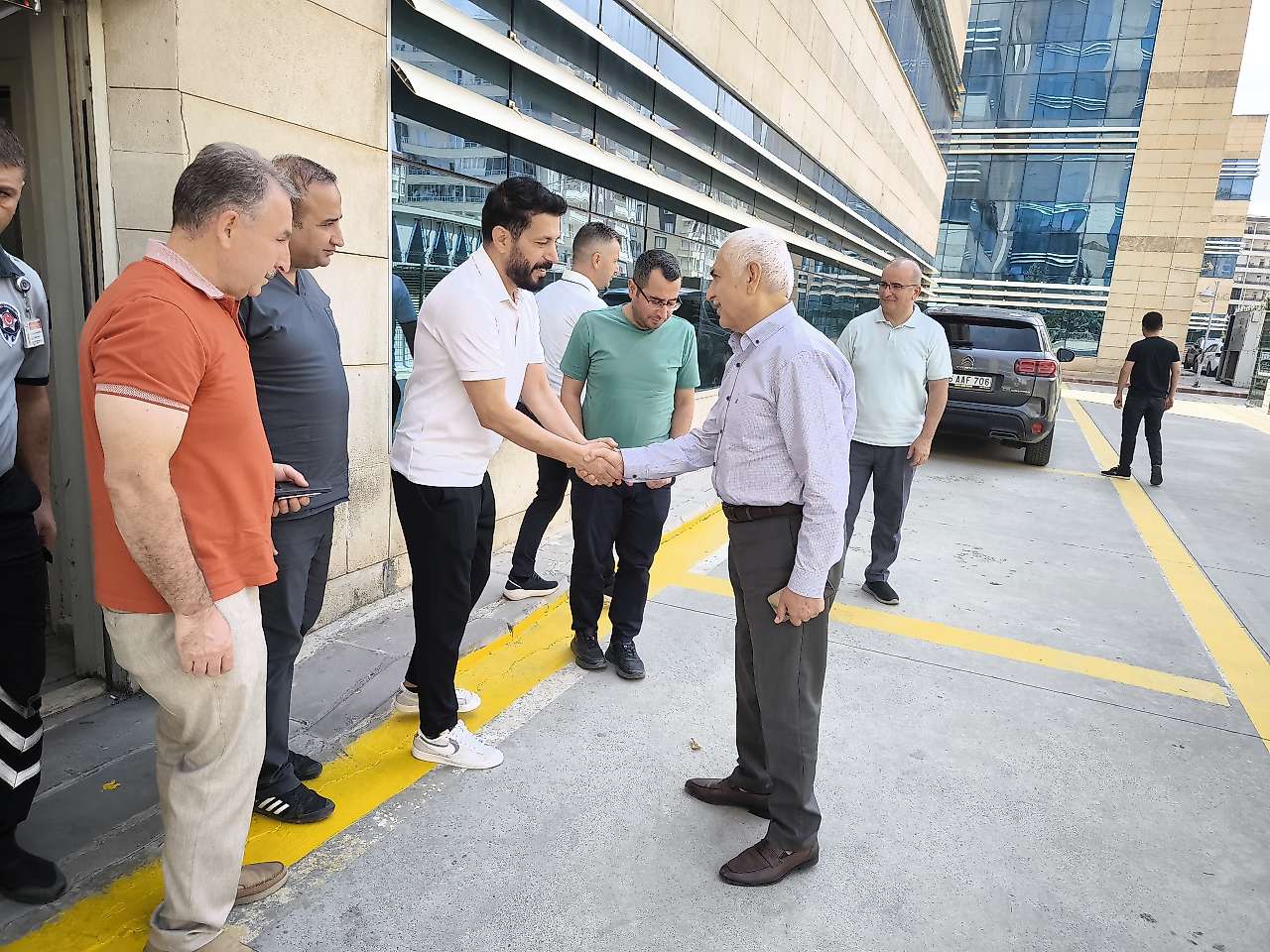 AK Parti Siirt Milletvekili Gül, Siirt Eğiitm ve Araştırma Hastanesini Ziyaret Etti