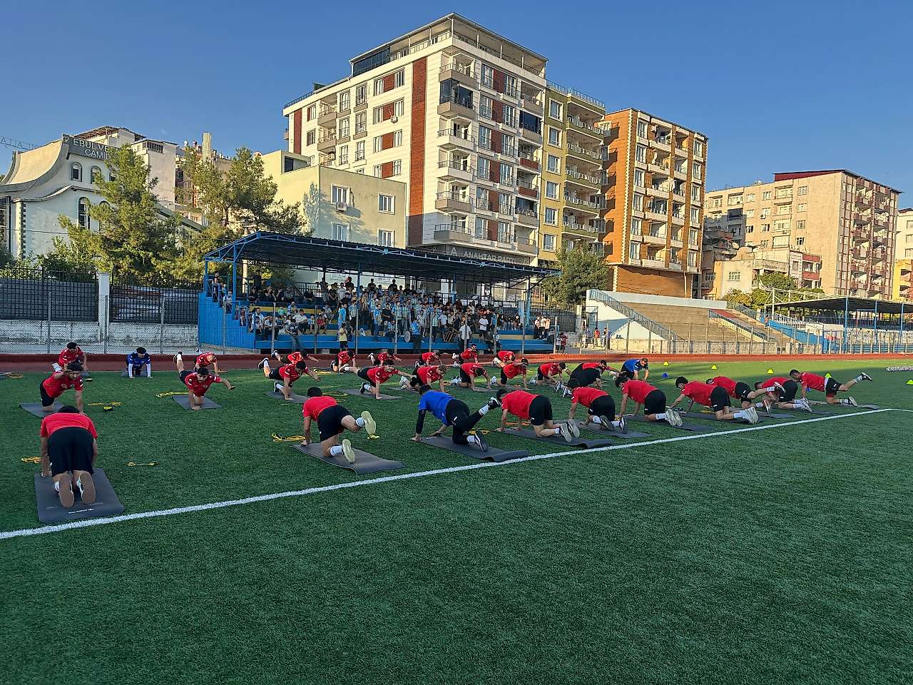 Siirtspor Yeni Sezon Hazırlıklarına Start Verdi: Taraftarlardan Yoğun İlgi