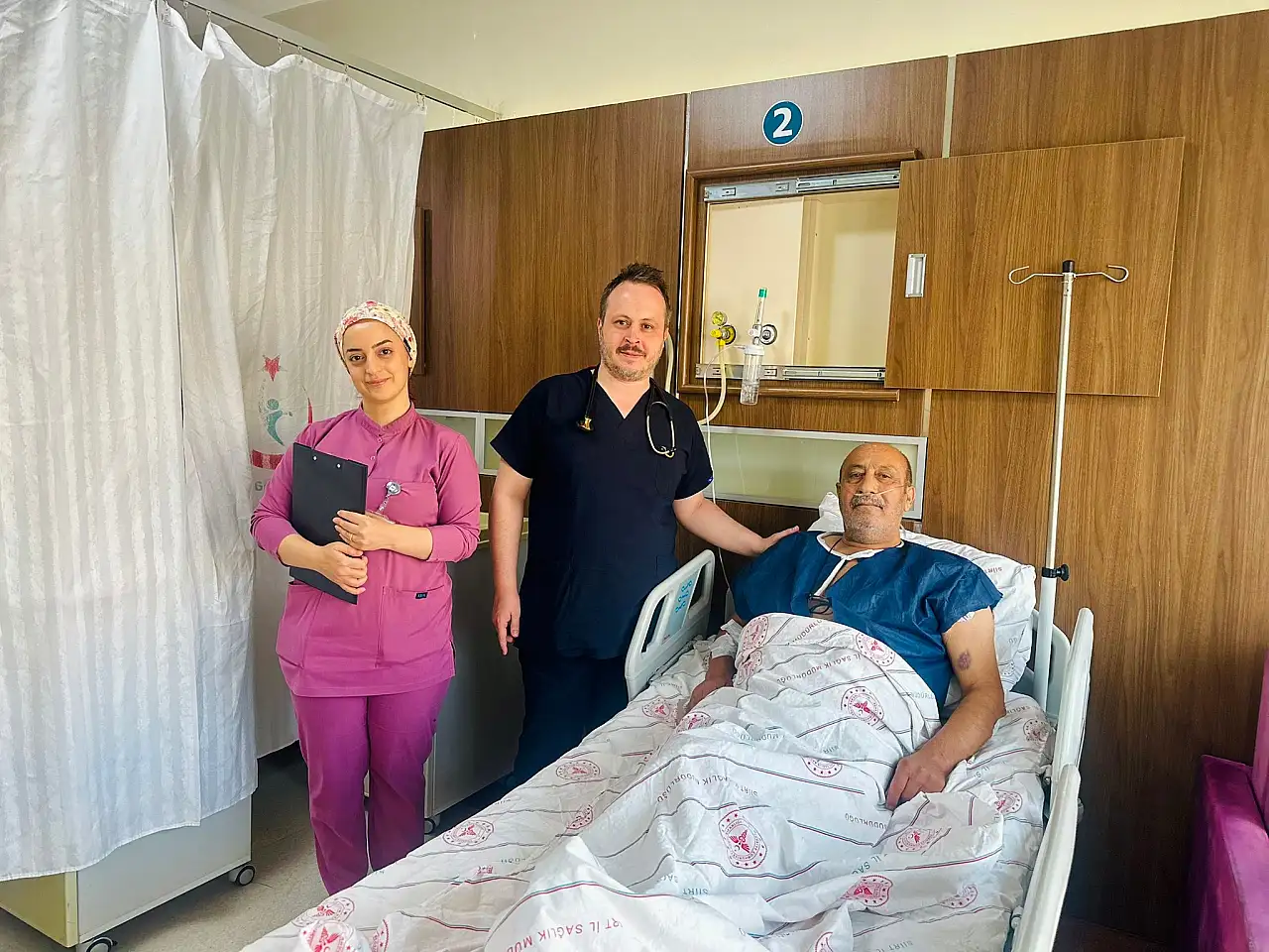 Yüksek Riskli Kalp Hastası Siirt Eğitim ve Araştırma Hastanesi'nde Başarıyla Tedavi Edildi