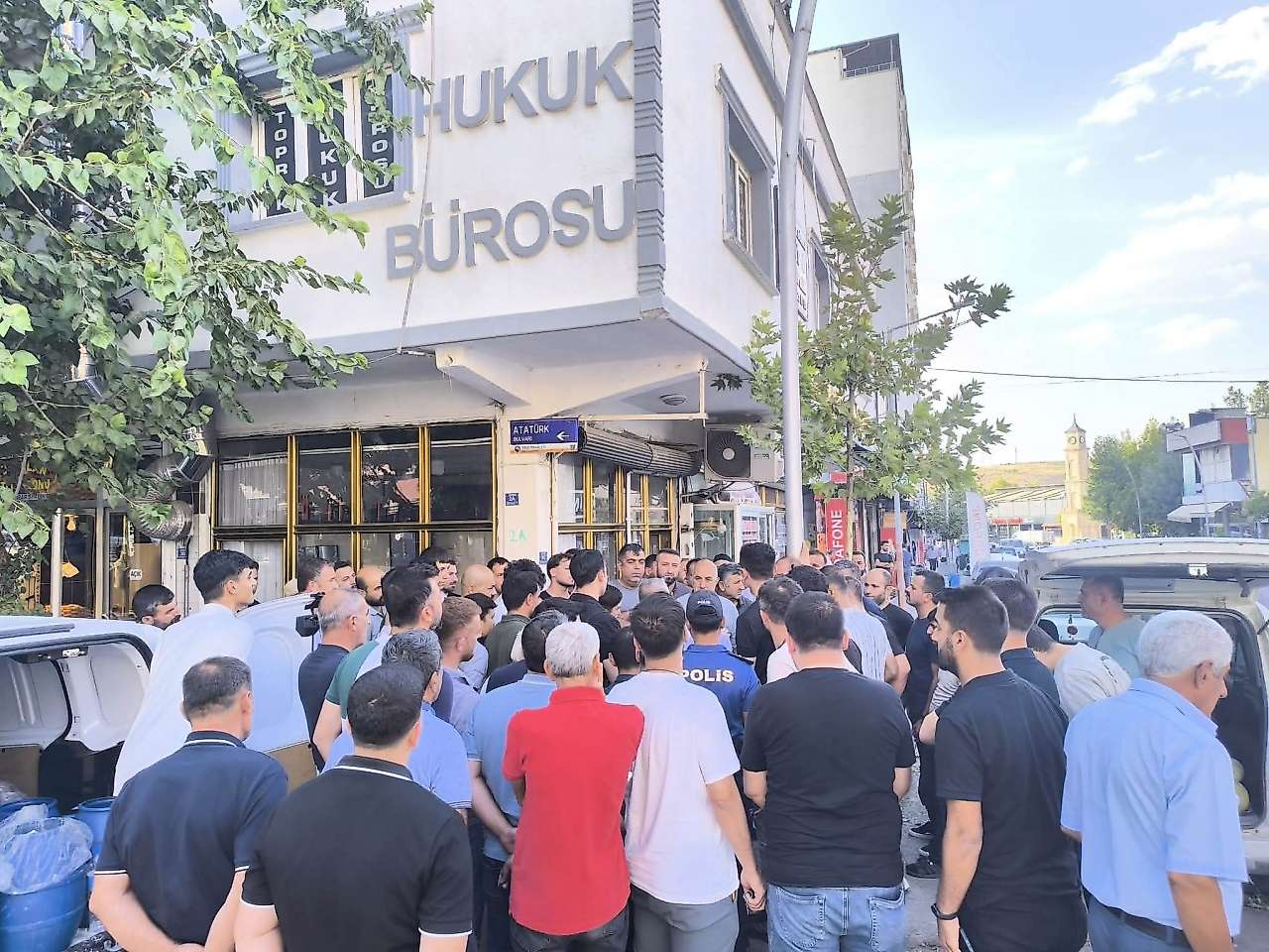 Kurtalan'da trafik gerilimi sonrası dikkat çeken buluşma: Emniyet Müdürü vatandaşları dinledi