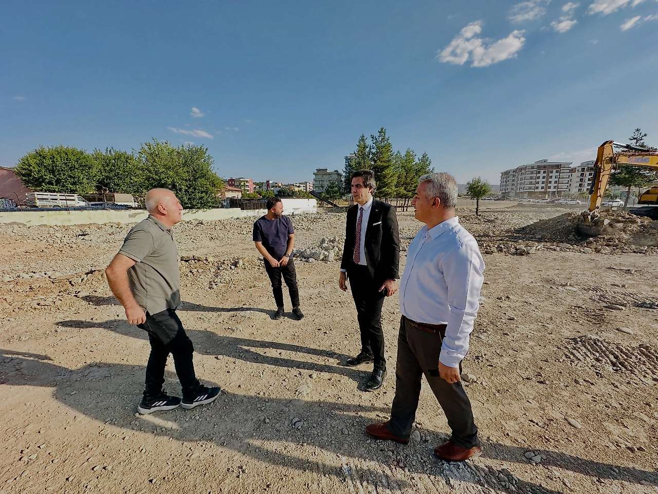 Siirt'te 24 Derslikli Borsa İstanbul Ortaokulu'nun İnşaatı Başladı