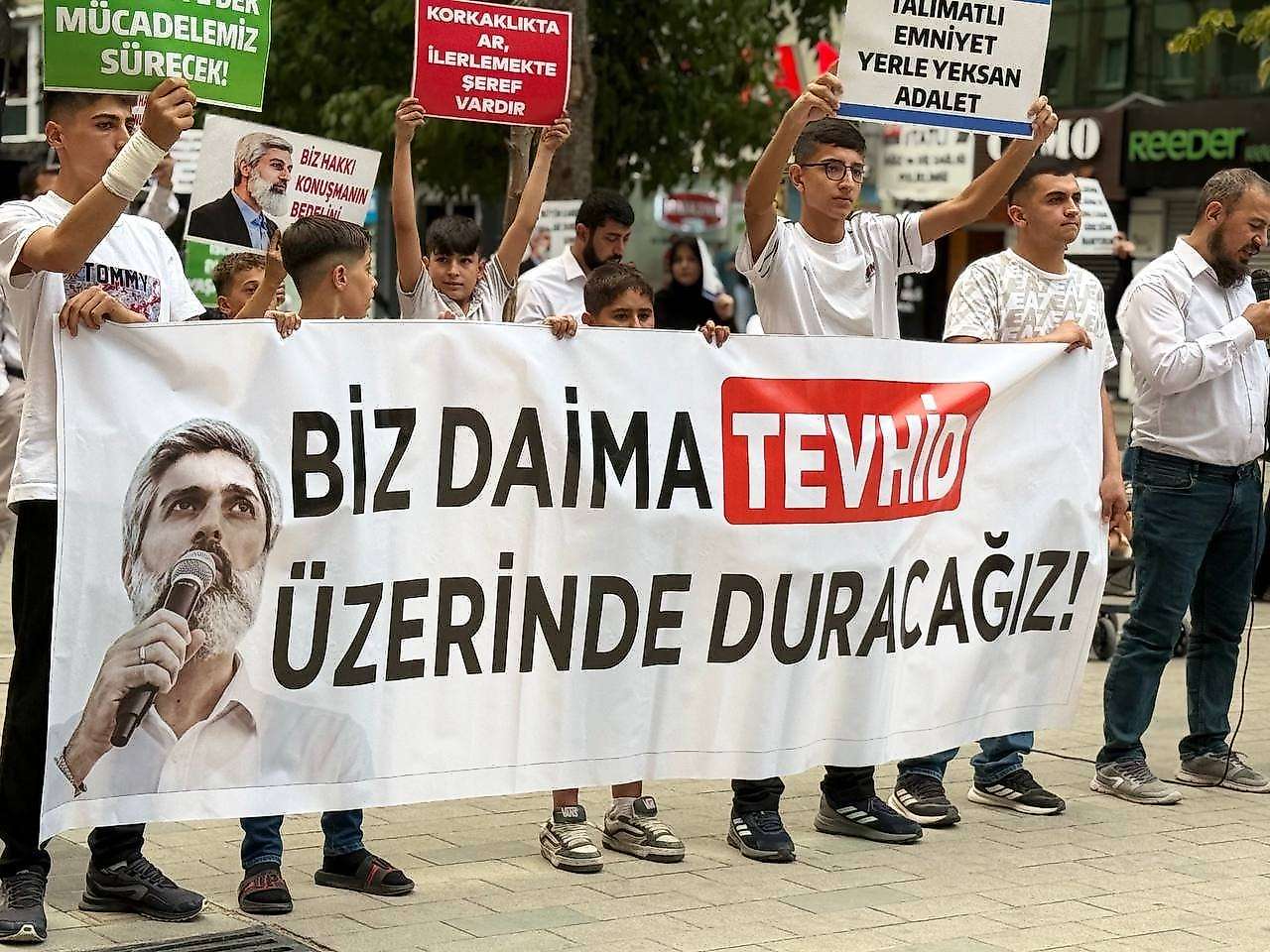 Siirt'te Furkan Vakfı Gönüllülerinden Alparslan Kuytul İçin Basın Açıklaması