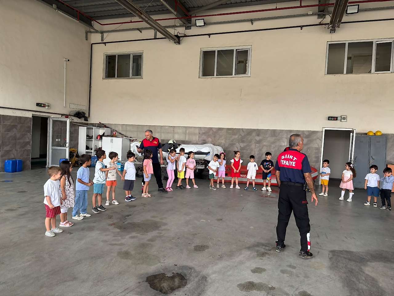 Siirt'te Yüzlerce Kişiye Yangın ve Acil Durum Eğitimi Veriliyor