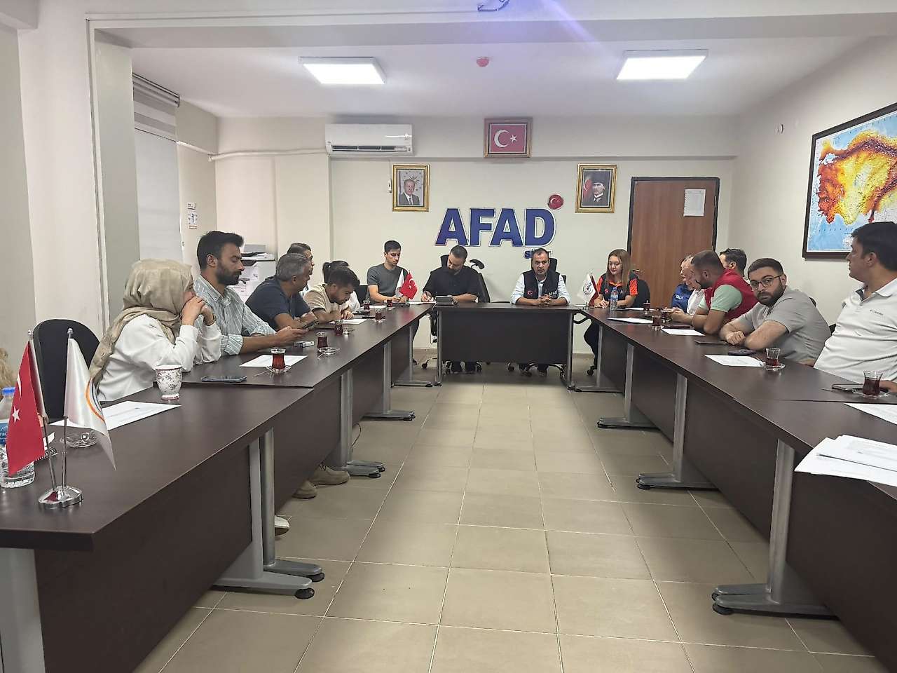 Siirt'te Afet Tatbikatı Öncesi Masa Başı Tatbikatı Düzenlendi