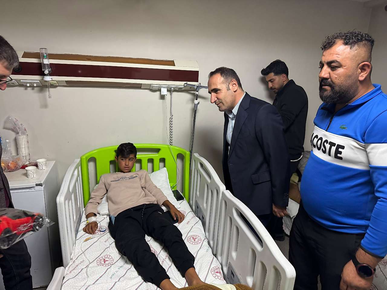 Kayabağlar'daki Zehirlenme Olayının Ardından Başkan Hasan Nas'tan Hastaneye Ziyaret
