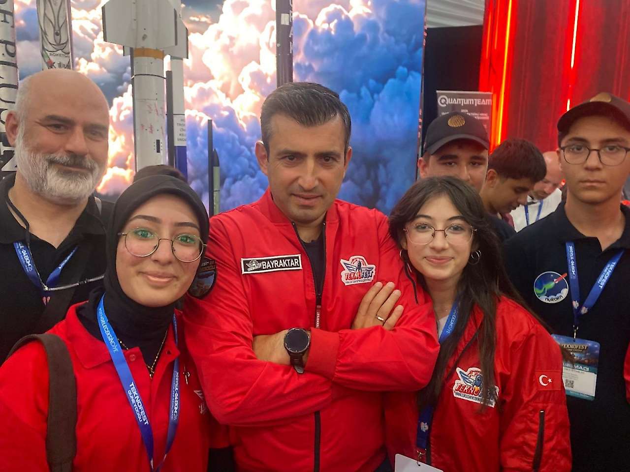 Siirt'in Marifet Roket Takımına TEKNOFEST'te Selçuk Bayraktar Ziyareti
