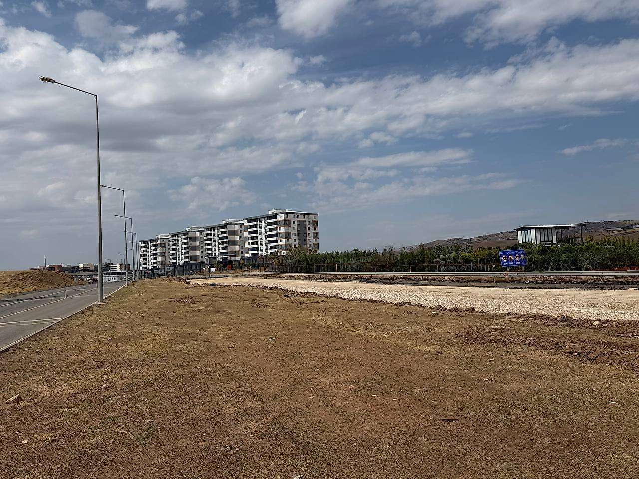 Siirt'te Yol ve Kavşak Çalışmalarına Sosyal Medyadan Tepki: Vatandaşlar Vali Kızılkaya'ya Seslendi