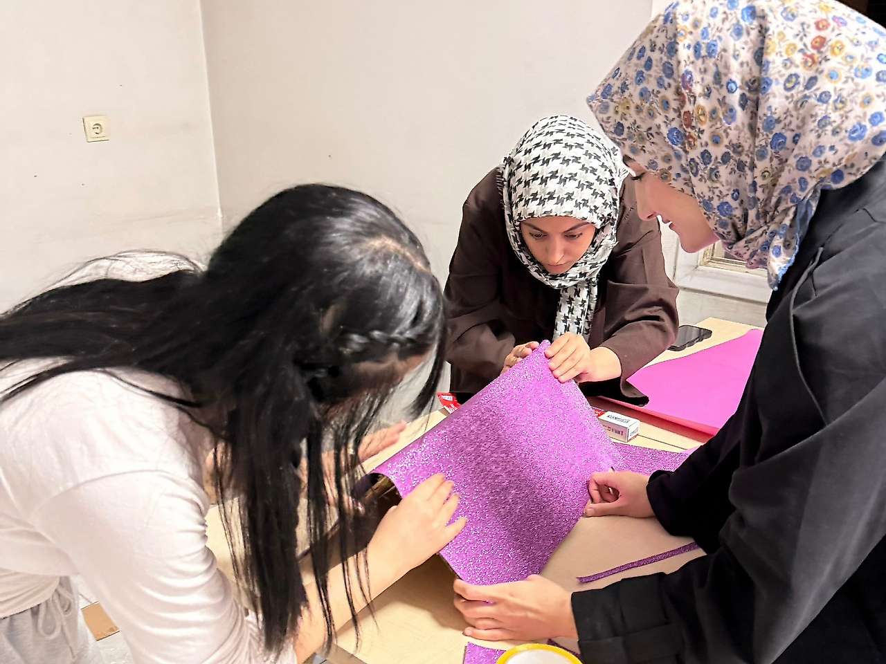Siirt Kurtalan Öğrenci Yurdu'nda Öğrencilerden Sokak Kedileri İçin Örnek Çalışma