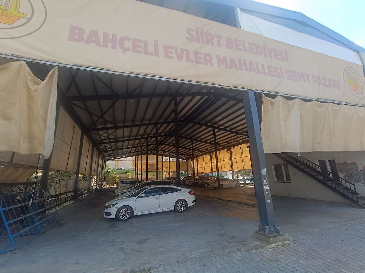 Siirt'te Semt Pazarı Madde Bağımlılarının Yuvası Haline Geldi İddiası