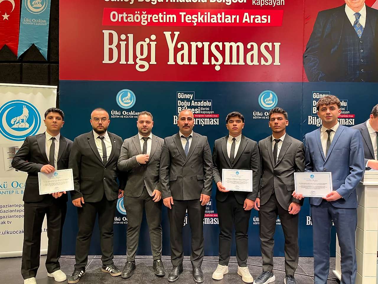 Siirt Ülkü Ocakları Bilgi Yarışmasında Dereceye Girdi