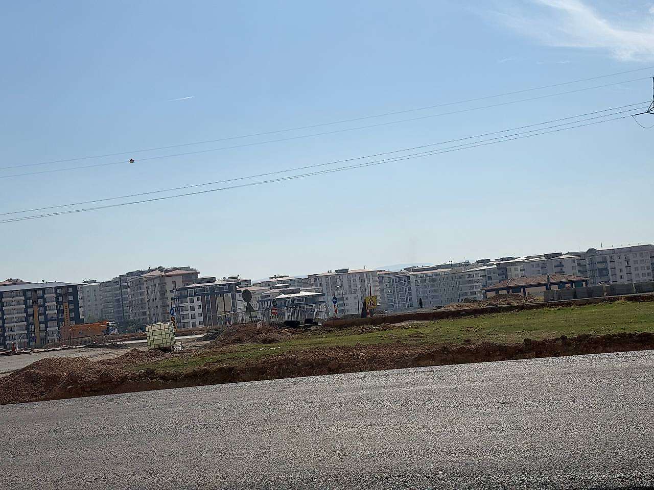 Siirt Hastane Kavşağı Neden Bitmiyor? Vatandaş Mağdur, Yol Ne Zaman Açılacak?