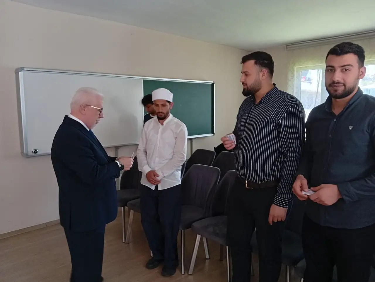 Siirt'te Baba Okulu Semineri Tamamlandı: 4 Haftalık Program Sona Erdi