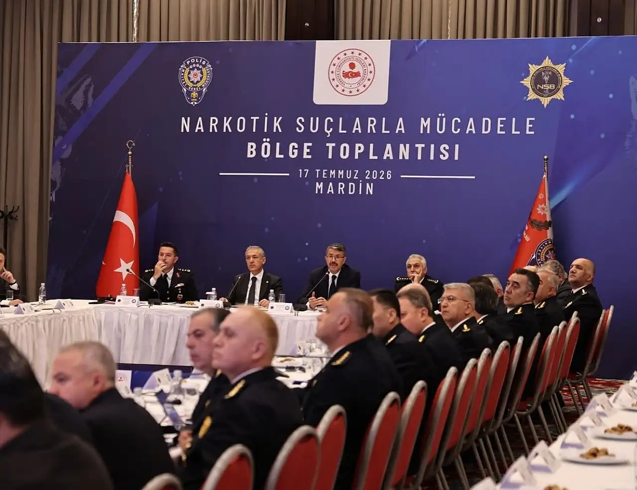 Siirt Emniyet Müdürü Mehmet Özdemir, Mardin'deki Narkotik Zirvesine Katıldı