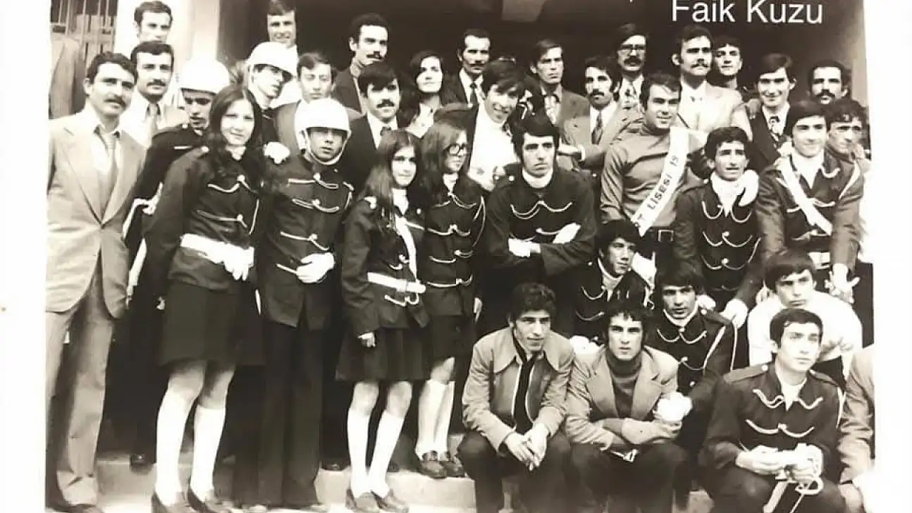 1974 Yılına Ait Siirt Lisesi Bando Takımı Fotoğrafı Gün Yüzüne Çıktı