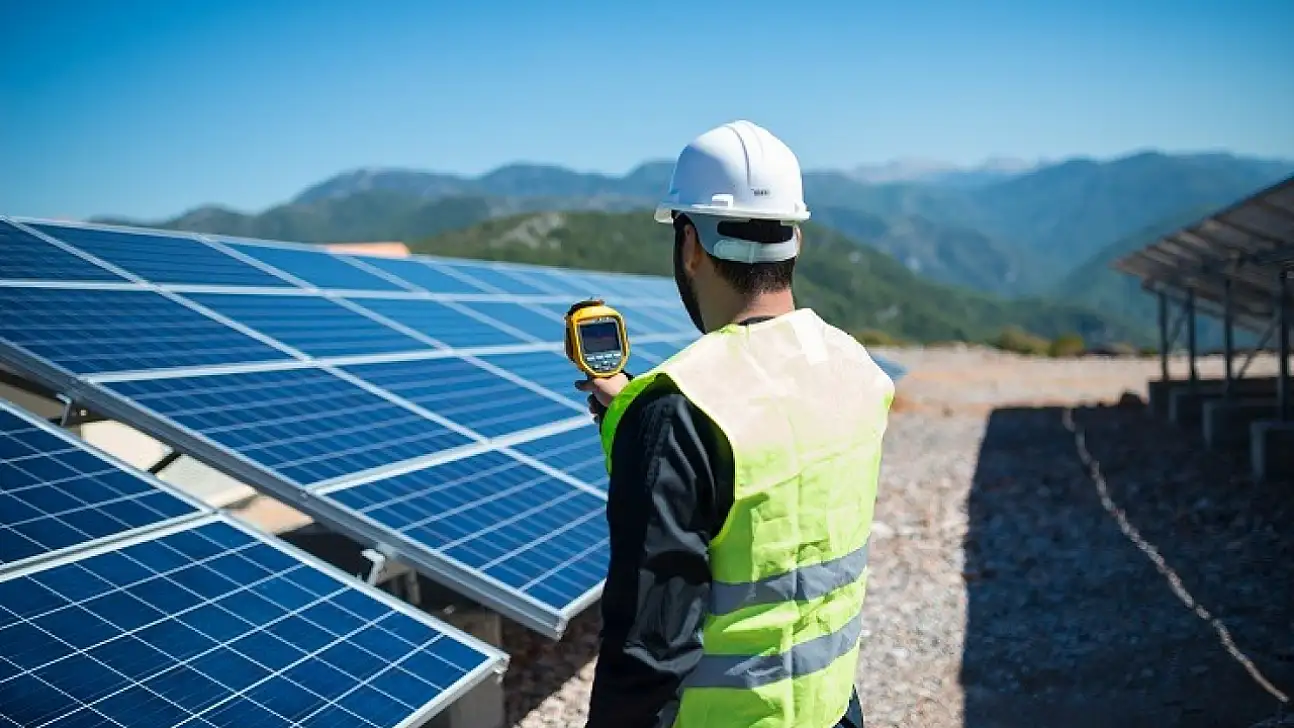 ADESE GYO'nun Siirt Kurtalan'daki GES Projesi Elektrik Üretimine Başladı