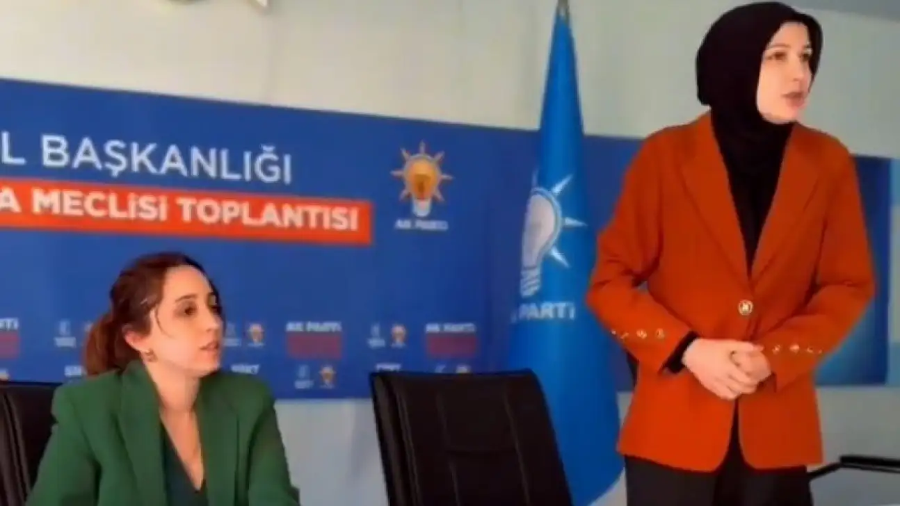 AK Parti Siirt Kadın Kollarından Kadın Sağlığına Yönelik Bilgilendirme Semineri