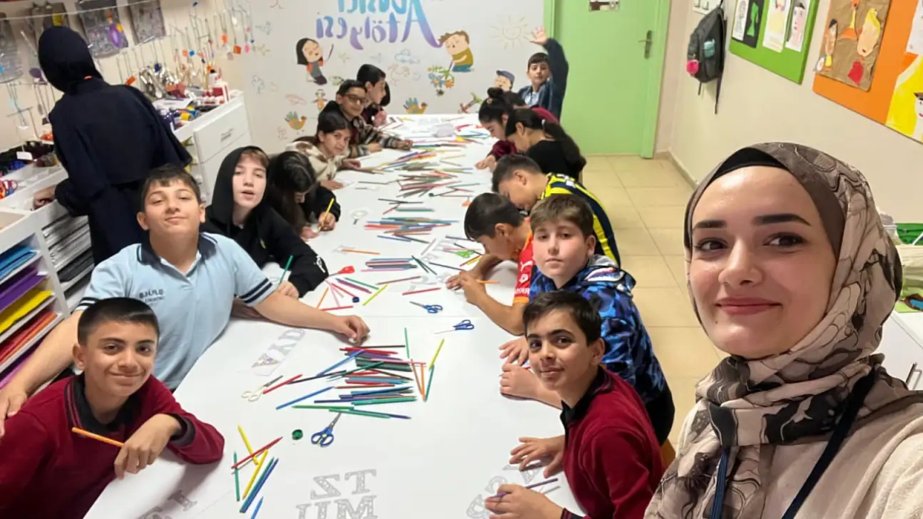 Cumhuriyet'in 102. Yılı TEGV Siirt'te Renkli Etkinliklerle Kutlandı