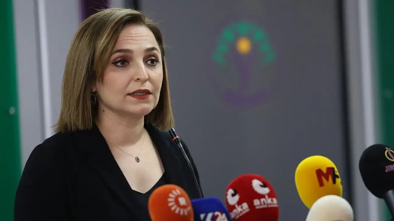 DEM Parti Sözcüsü, İmralı'ya Gidecek Üyesi Açıklandı! Komisyonun İmralı'ya Gidip Gitmeyeceği Yarınki Toplantıda Netleşecek